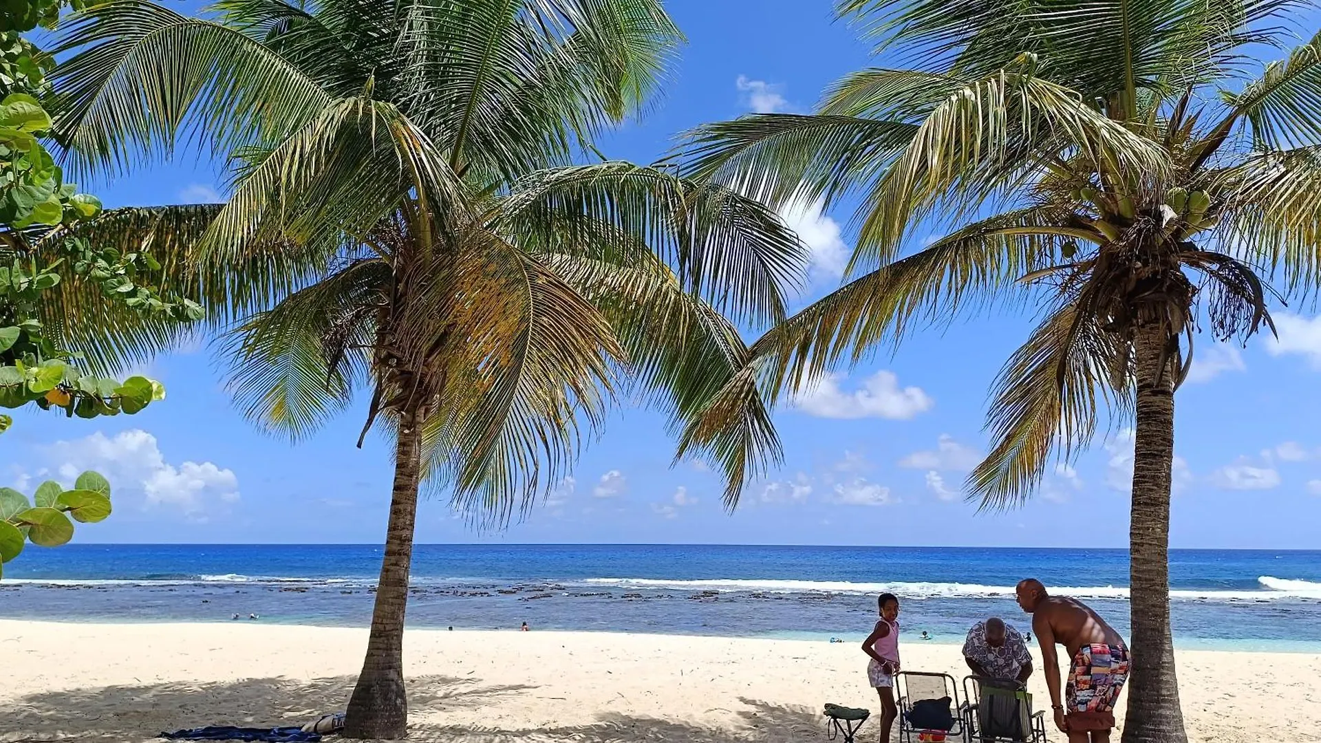 Detente Standing Marigot Sint Maarten